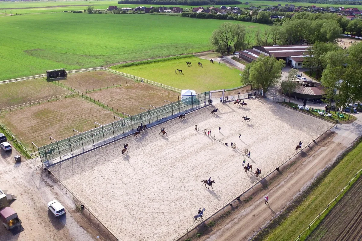 HORSELAND žirgynas – jojimo mokykla